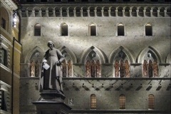 Images of Italy ~ Piazza Salimbeni Siena at night 1736